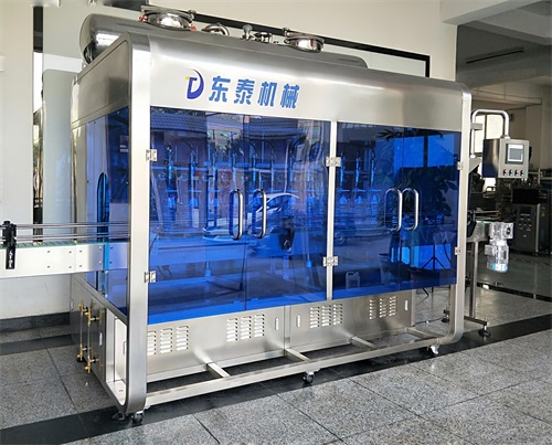 年終慶典，全自動(dòng)食用油灌裝機(jī)紅毯走秀