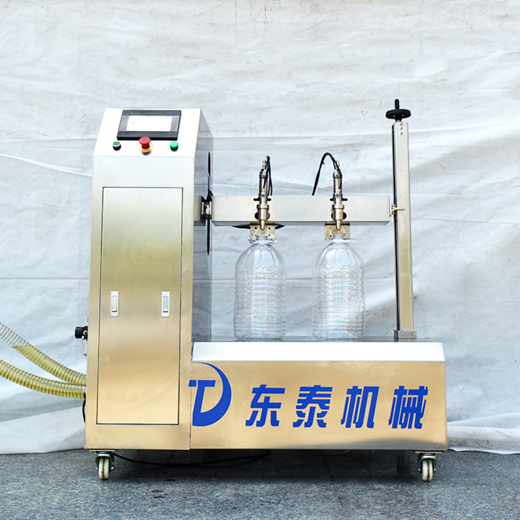 俱往矣，數(shù)風(fēng)流人物，還看東泰半自動食用油灌裝機